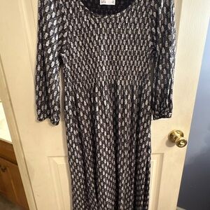 Black and White Printed Long Sleeve Dress